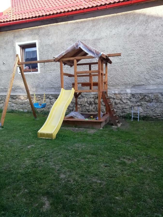Chalupa u Beňov Lúčky Exteriér fotografie